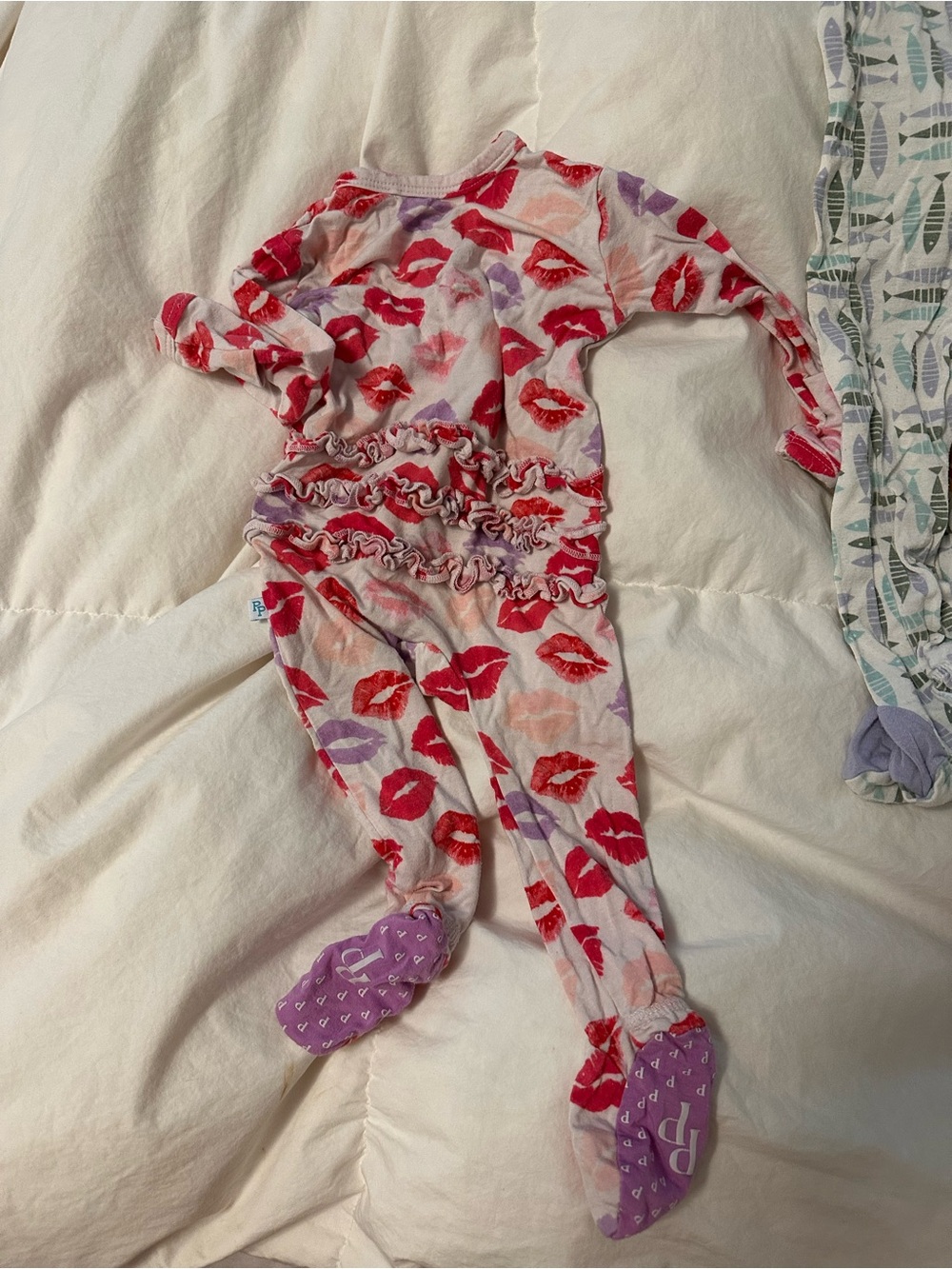 Pehr Cream Rainbow Onesies & Posh Peanut - Picture 4 of 9